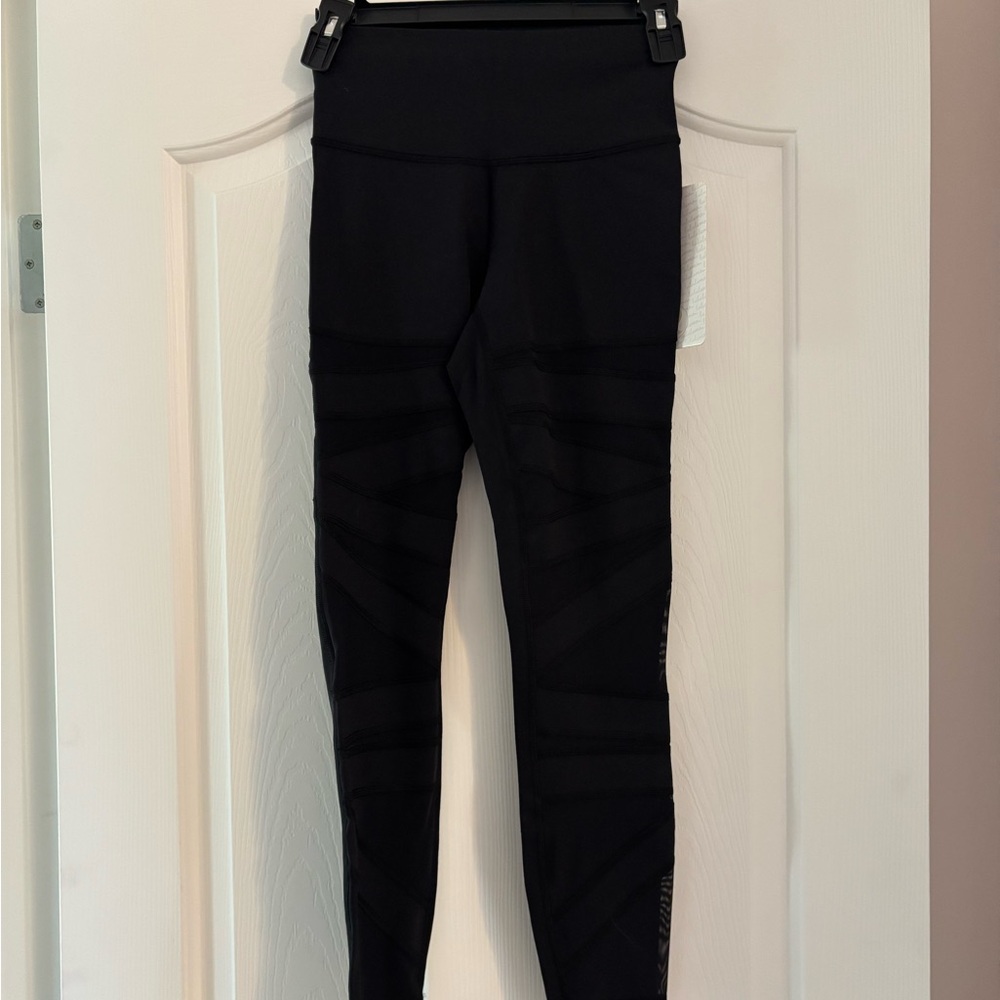 Lululemon High Times Pant Tech Mesh – Size 4 (Black)